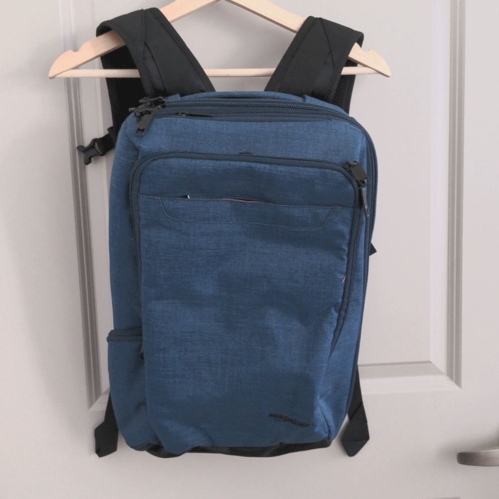 Amazon basics backpack